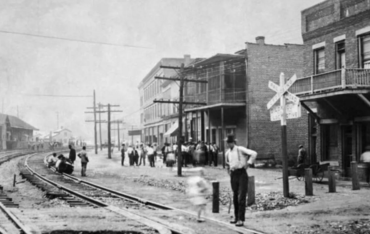 Historic downtown Matewan West Virginia around the time of the Battle of Matewan in 1920 loading=